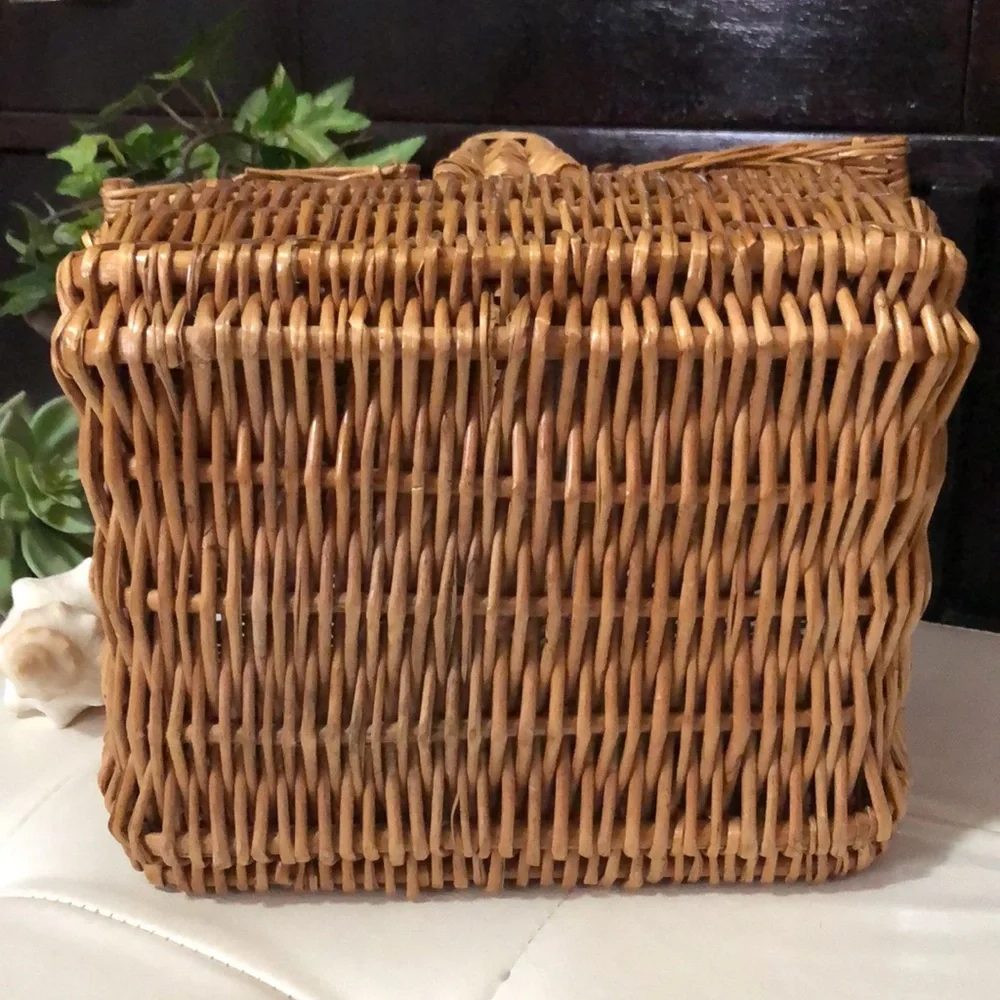 Vintage Wicker “Picnic Basket” Style Purse/Tote-9x7x5